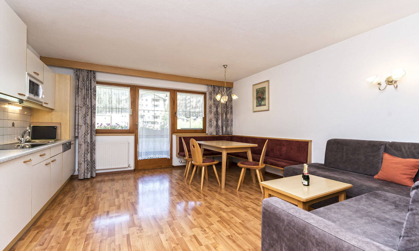 Großzügiges Apartment mit zwei Schlafzimmern, zwei Bädern und drei sonnigen Balkonen. Viel Platz und&hellip;