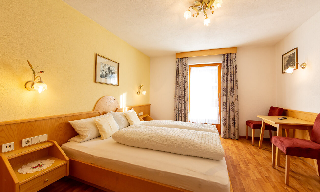 Großzügiges Apartment mit zwei Schlafzimmern, zwei Bädern und drei sonnigen Balkonen. Viel Platz und&hellip;