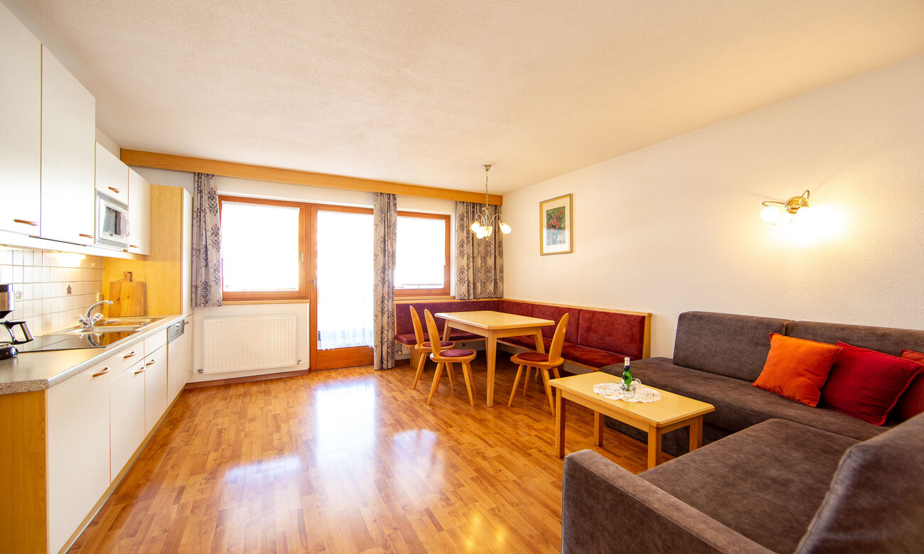 Großzügiges Apartment mit zwei Schlafzimmern, zwei Bädern und drei sonnigen Balkonen. Viel Platz und&hellip;