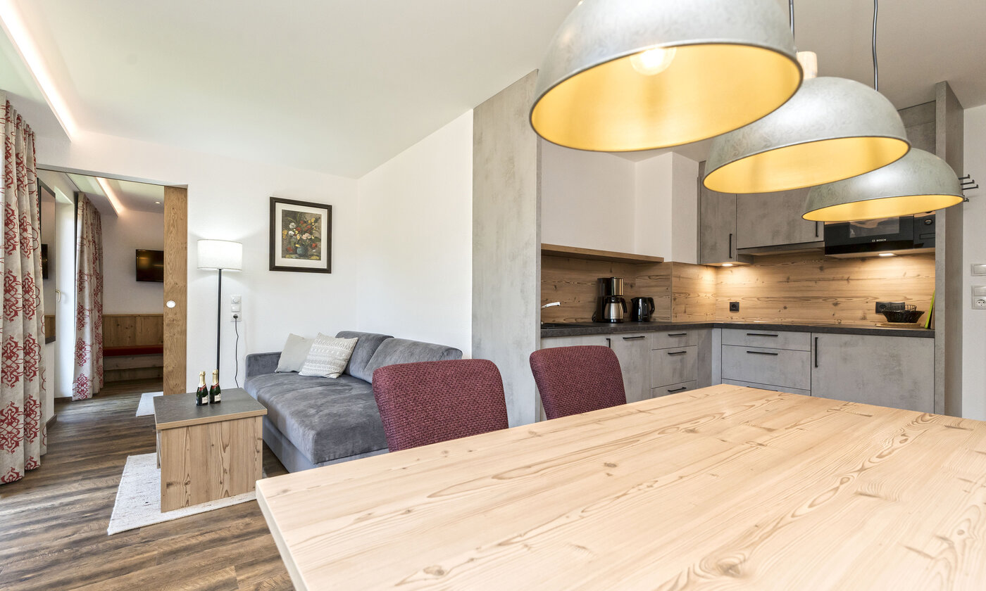 Komfortables Apartment mit zwei Schlafzimmern, zwei Bädern sowie Süd- und Ostbalkon. Die ideale Wahl&hellip;